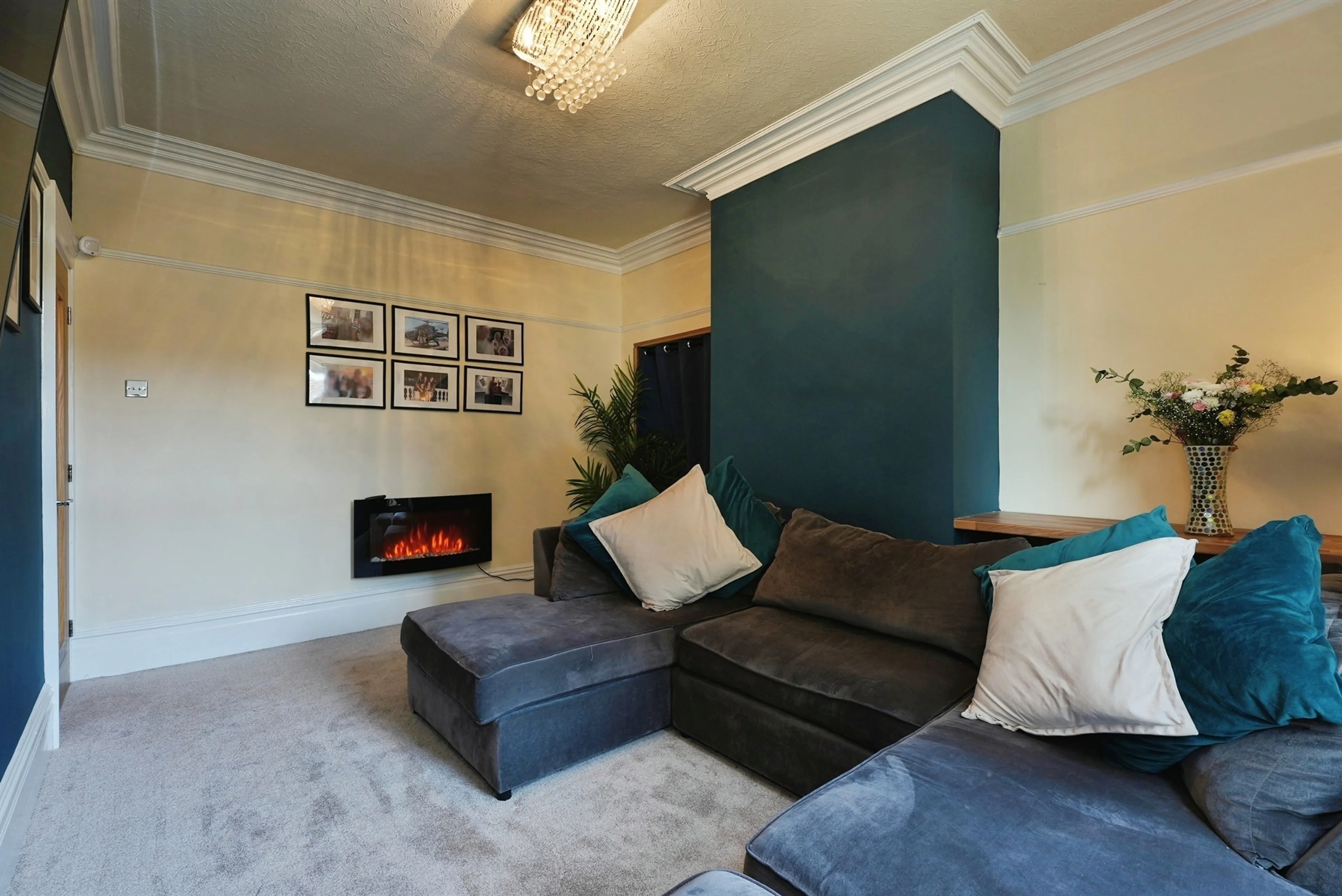 Property at Moor End Road, Huddersfield