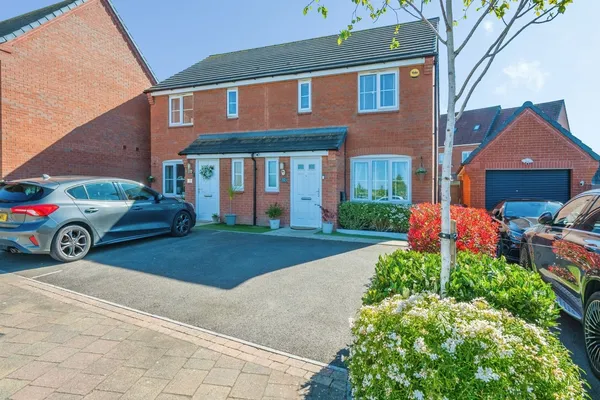 Hewett Close, Tamworth, Staffordshire...