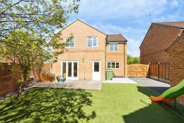 Gleneagles Drive, West Yorkshire, WF6