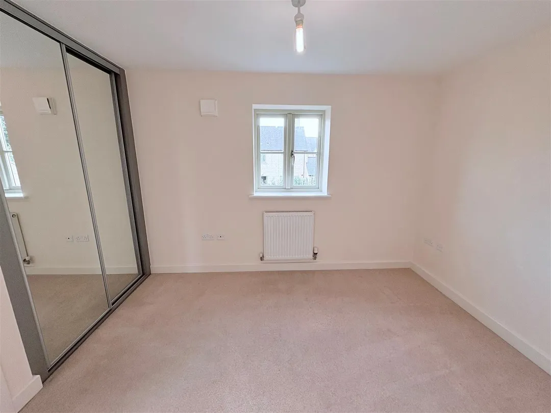 https://mr0.homeflow-assets.co.uk/files/photo/image/47081/0947/_x_/9vqHUqXqPkC15U03B-oUAQ.jpg