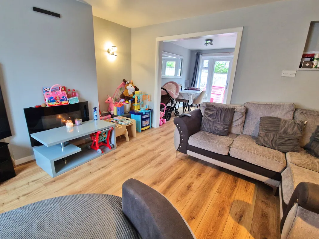 PEN-Y-FFORDD, NORTH CORNELLY, CF33 4ES