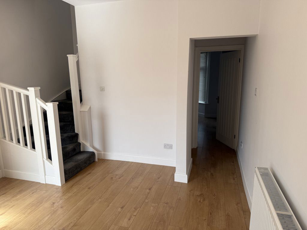 36 New Road, B45 9HU Image 4
