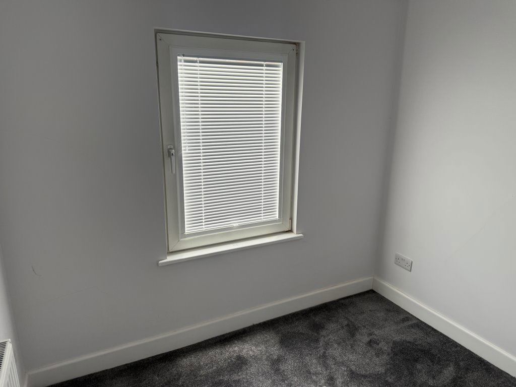 36 New Road, B45 9HU Image 12