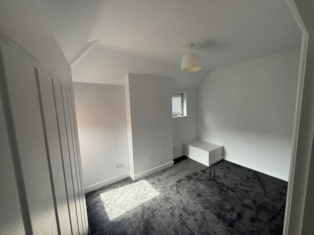 36 New Road, B45 9HU Image 14