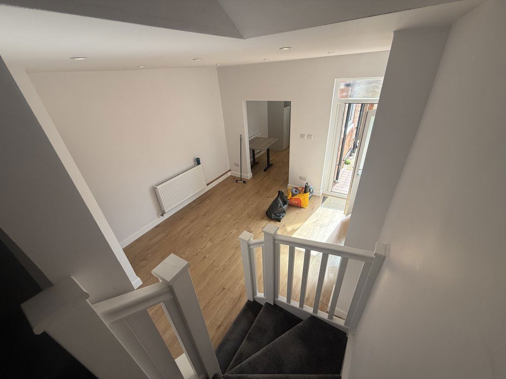 36 New Road, B45 9HU Image 15
