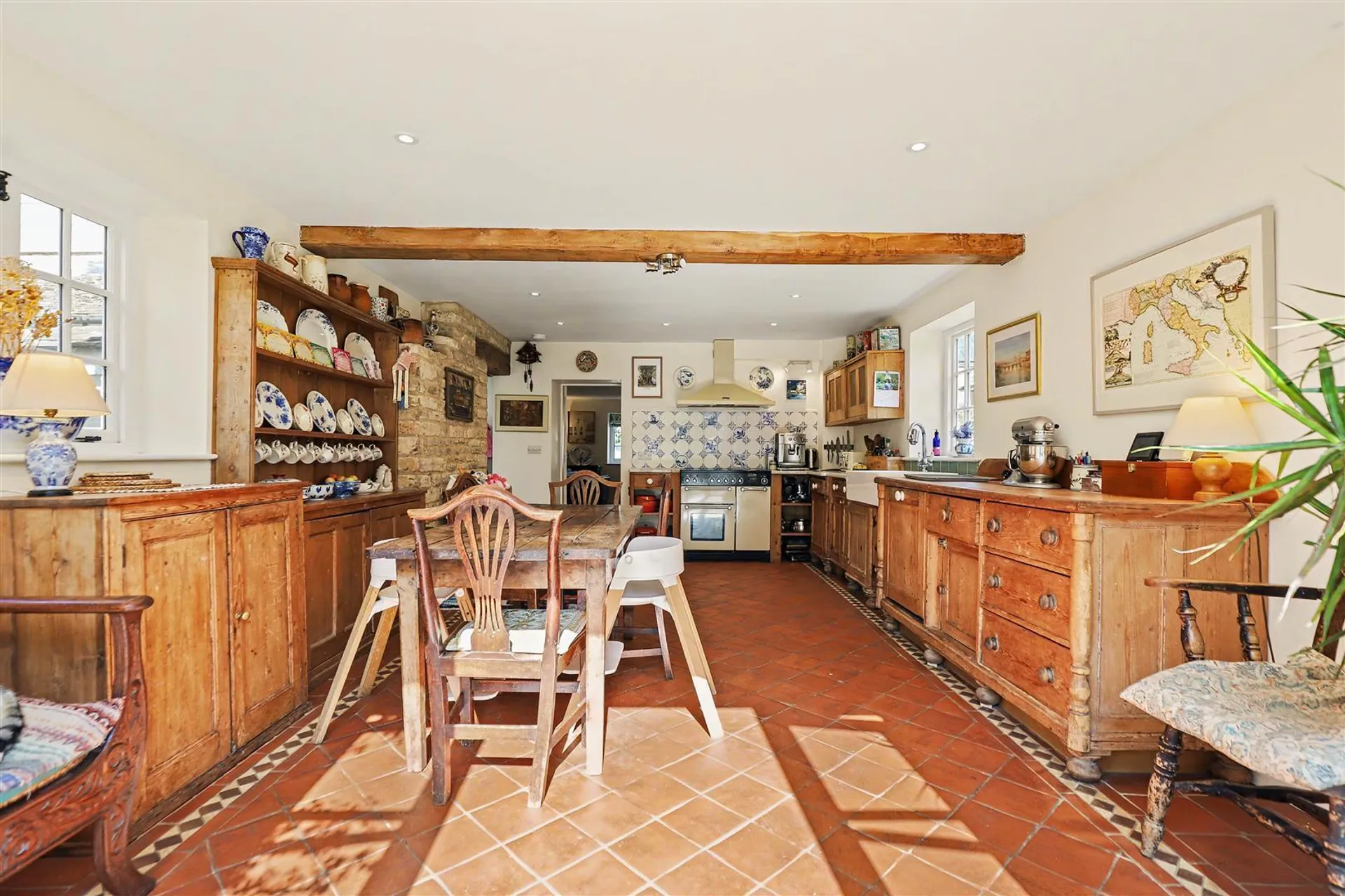 Property photo top 1