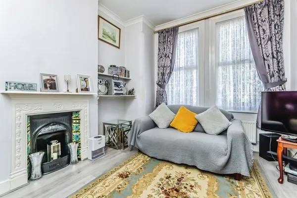 Lenham Road, THORNTON HEATH, Surrey, CR7