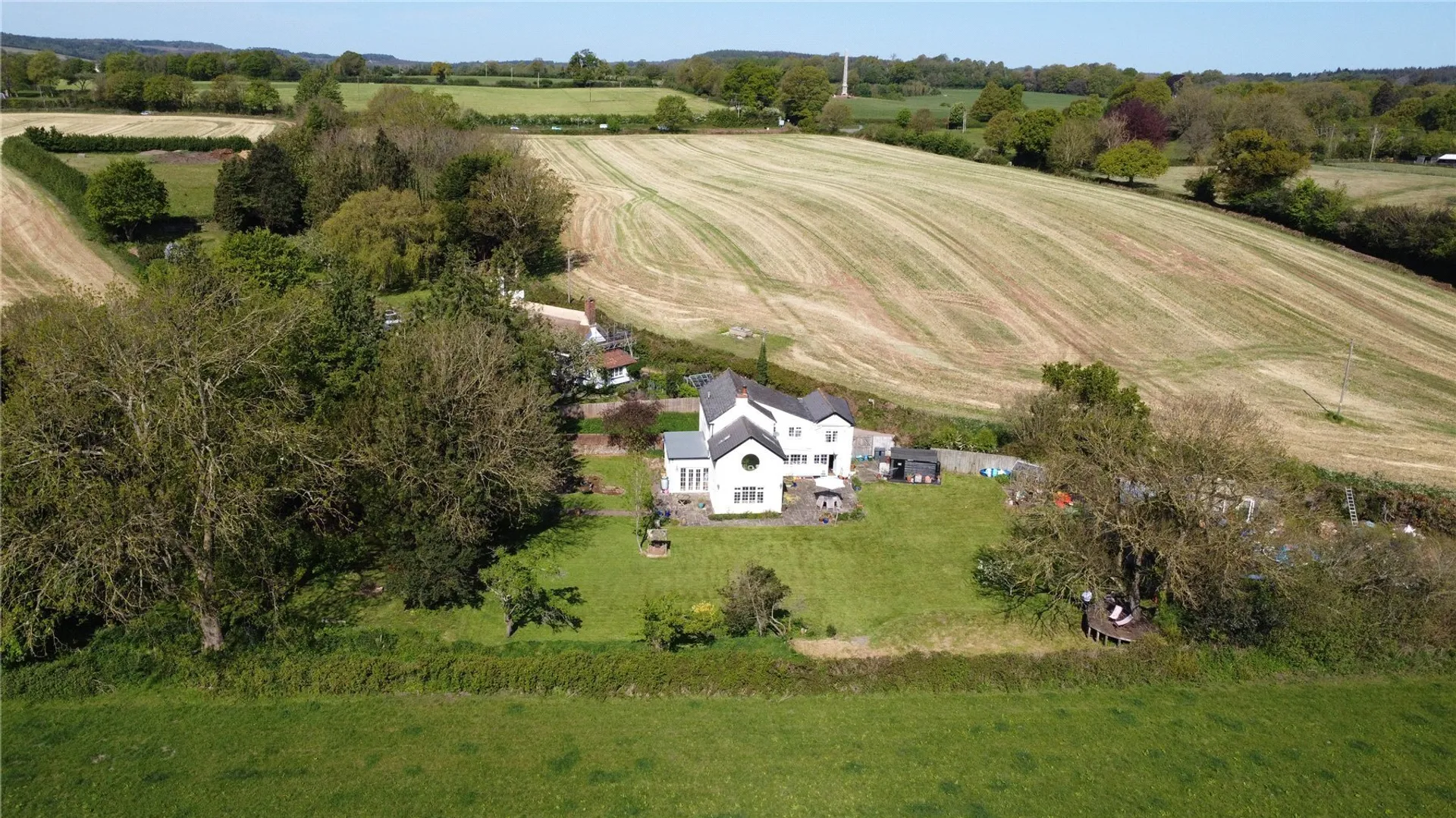 Property photo top 0
