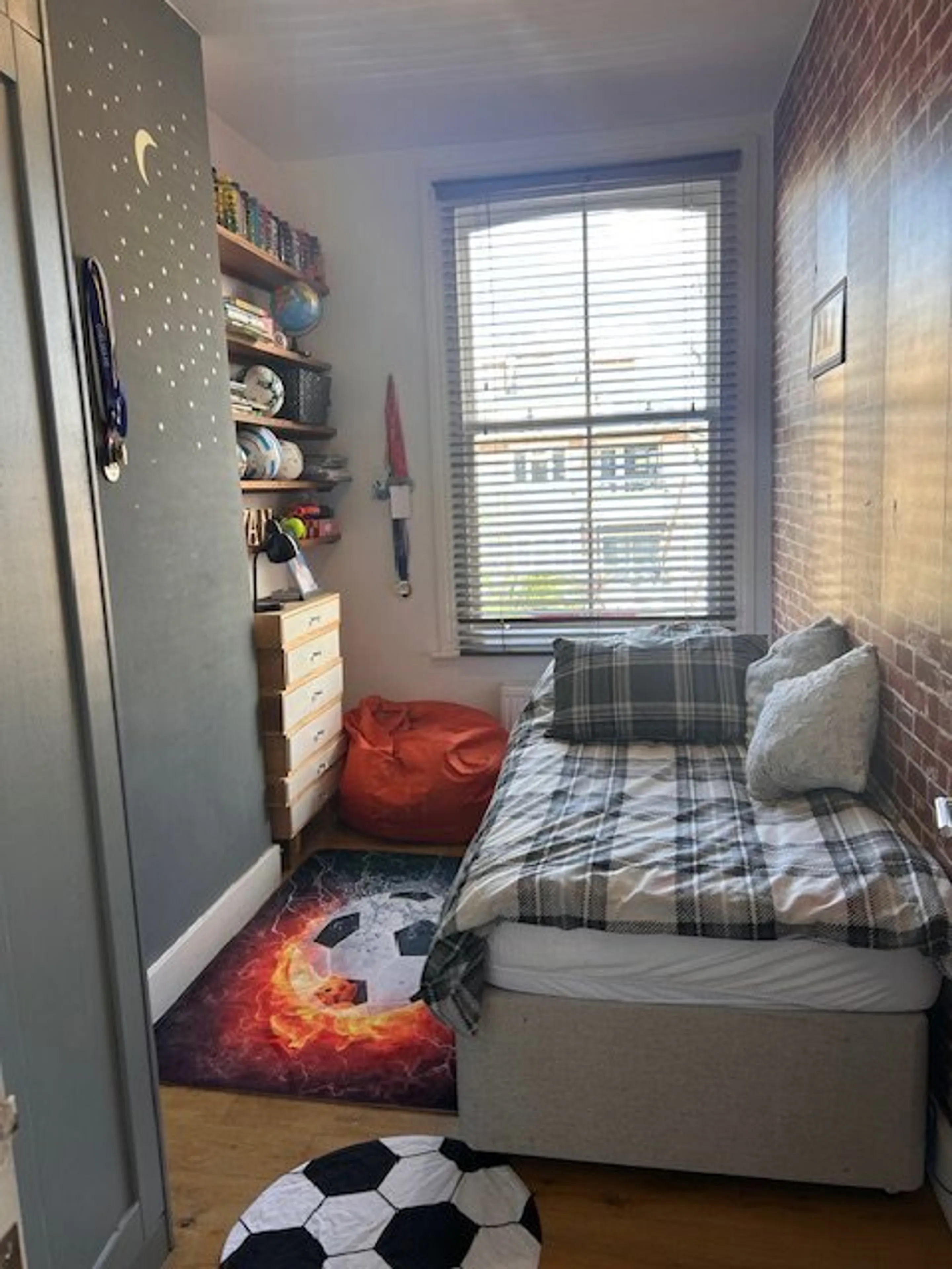 Photo 8