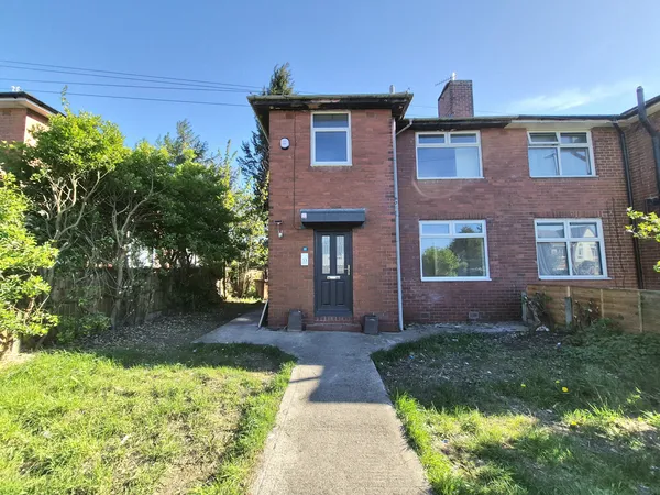 Brothers Street, BB2
