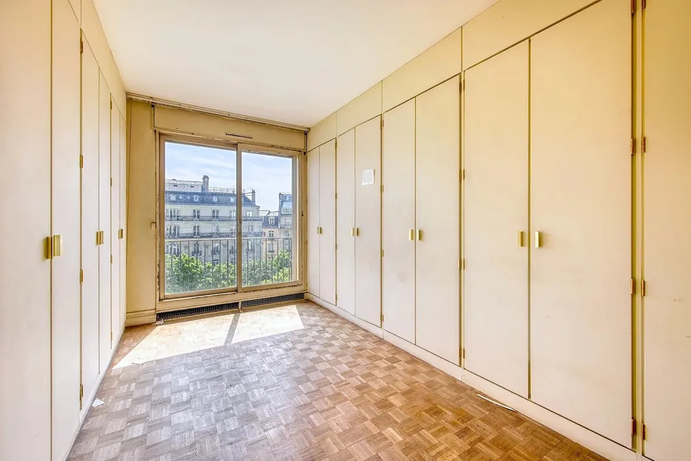 Paris 16th, 75016, France