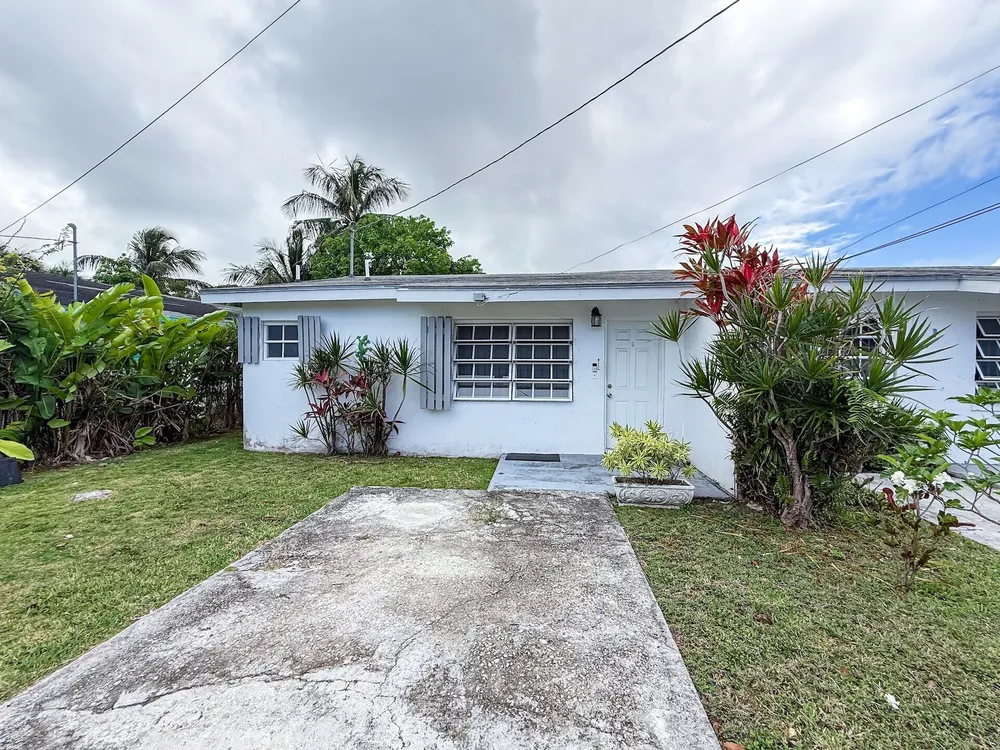 Johnson Road Nassau / New Providence