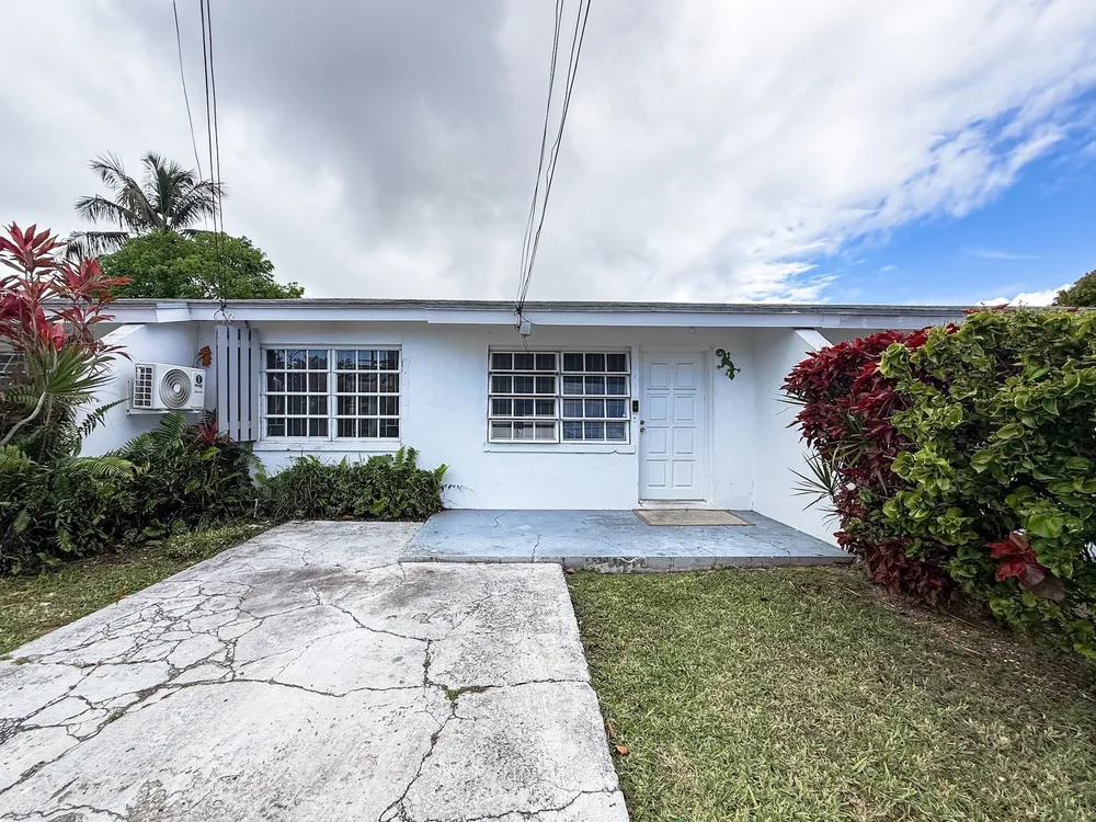 Johnson Road Nassau / New Providence