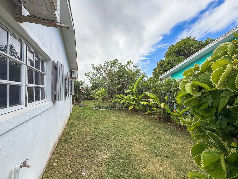Johnson Road Nassau / New Providence