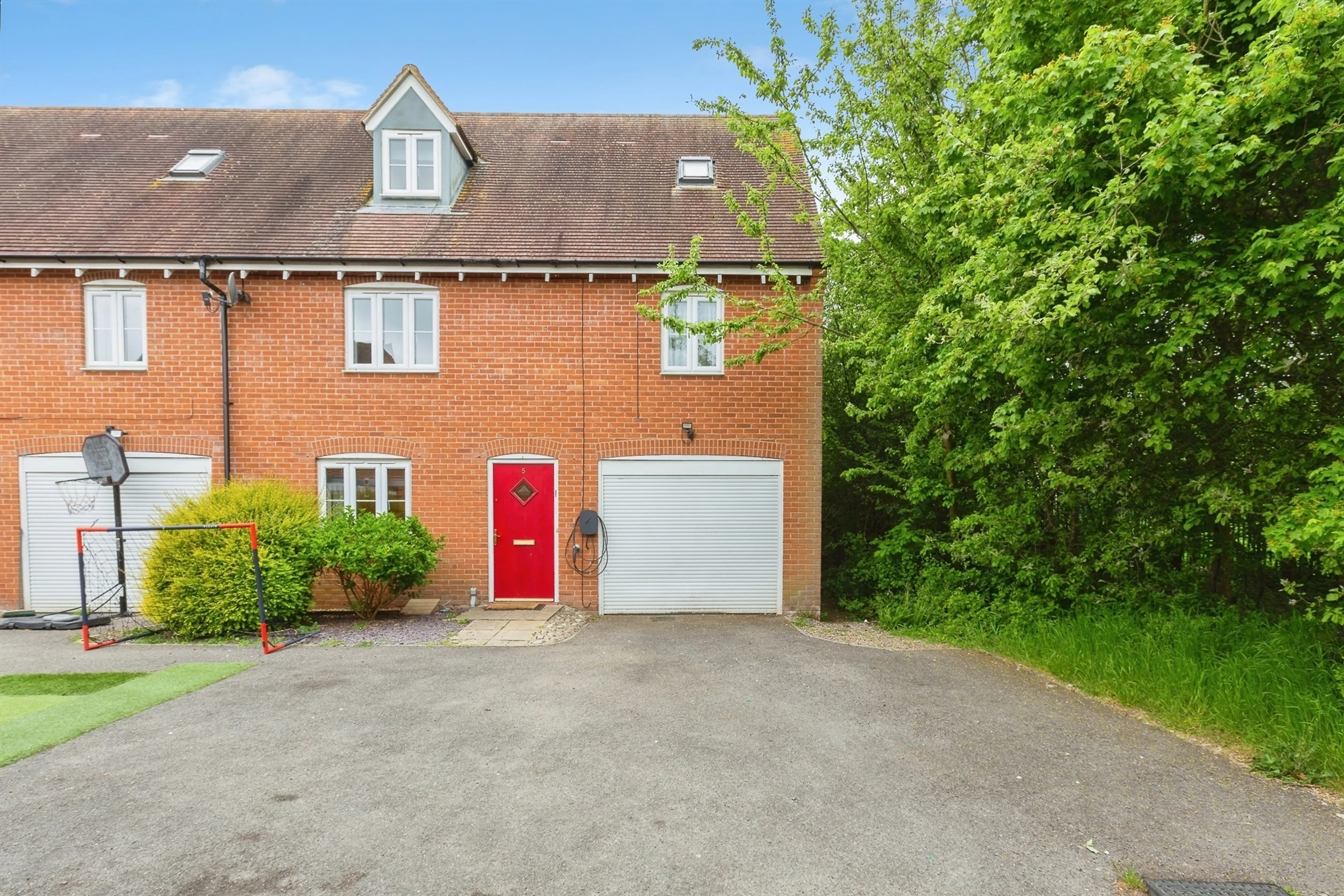 Property at Petronel Road, Aylesbury