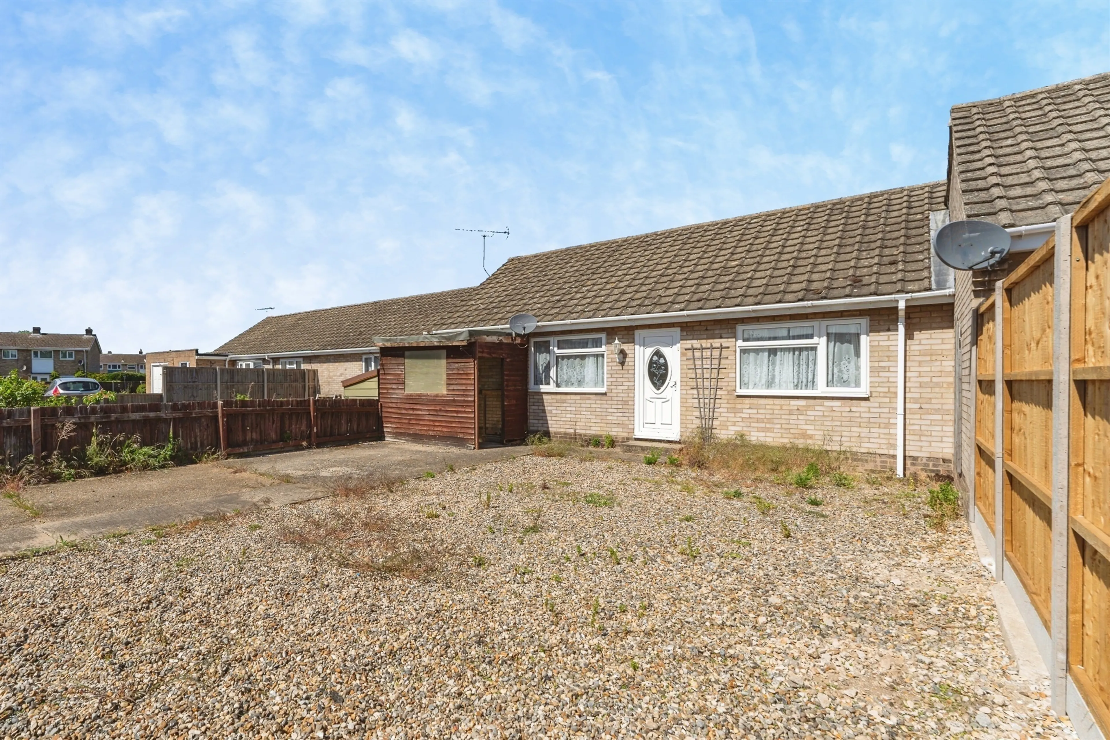 Property at Broomhill Close, Red Lodge, Bury St. Edmunds