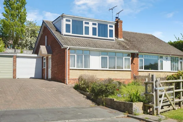Oadby Rise, Burton-on-Trent, Stafford...