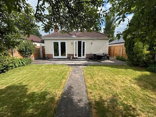 Greensway, Curzon Park