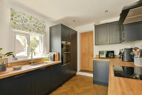 Faversham Road, Boughton Lees, Ashfor...