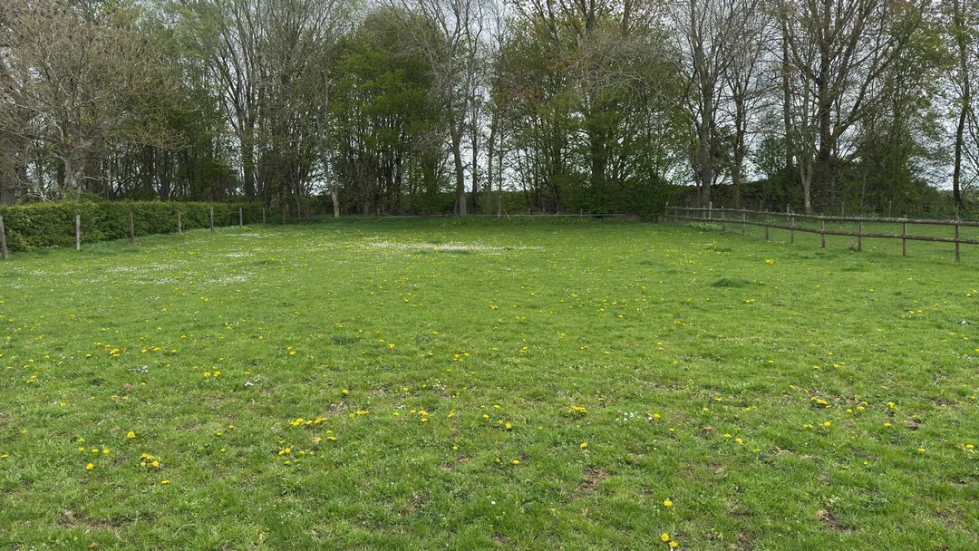 https://mr0.homeflow-assets.co.uk/files/photo/image/47099/1303/_x_/-oYnVfvFSUmZqnyPnTgzSg.jpg