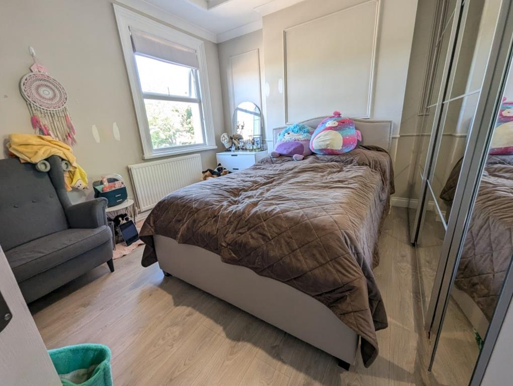 Well Presented One Bedroom Flat For Sale West Hendon Broadway NW9 Image 4