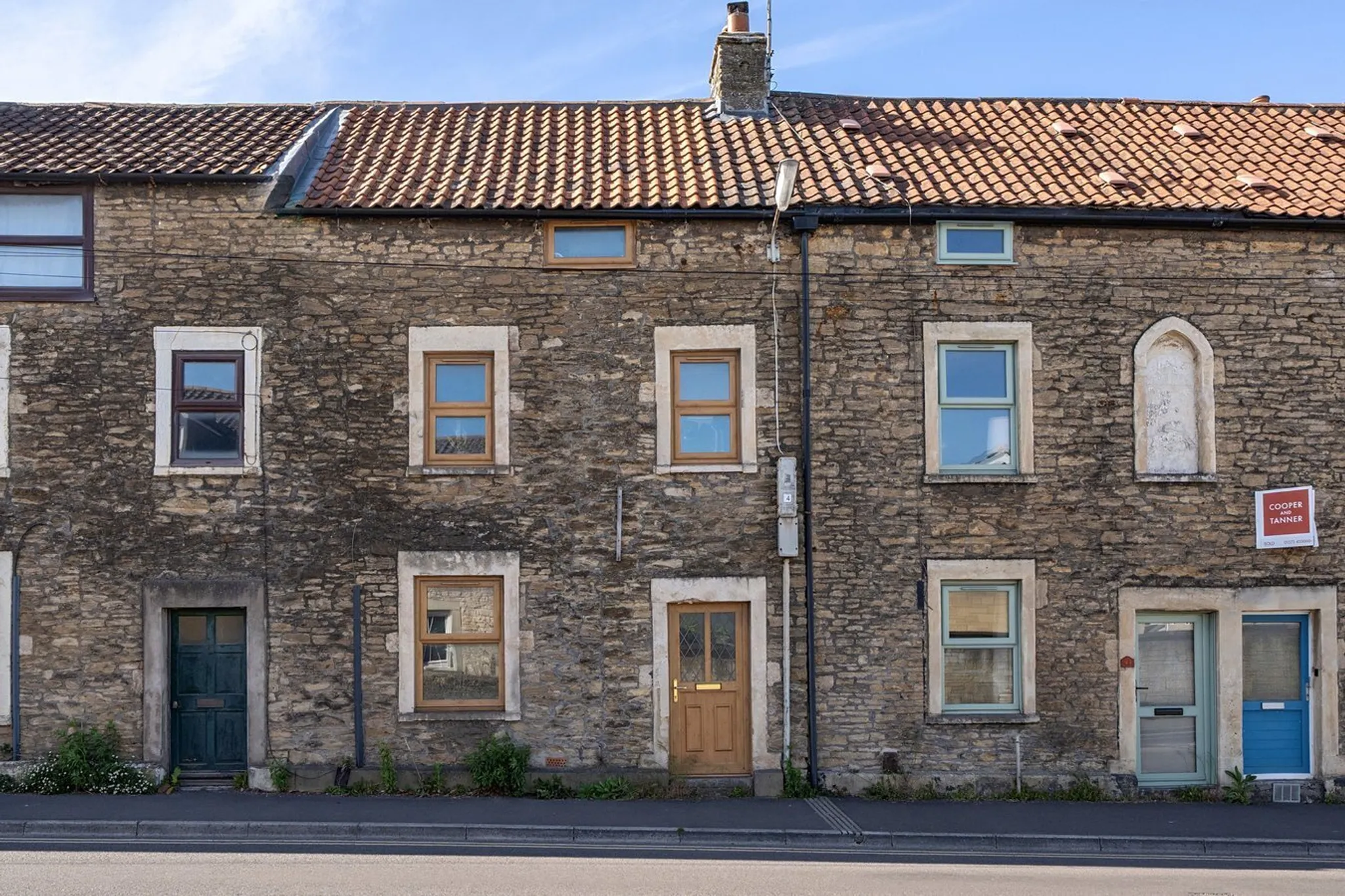 https://mr0.homeflow-assets.co.uk/files/photo/image/47101/2866/_x_/56111522.jpg
