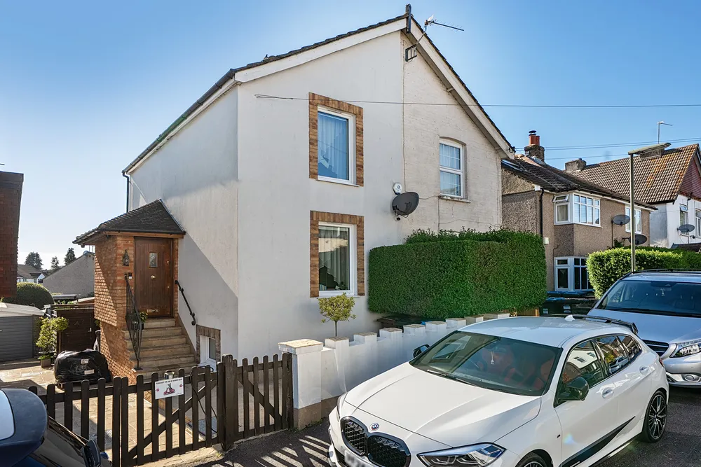 Oak Road, Caterham, CR3