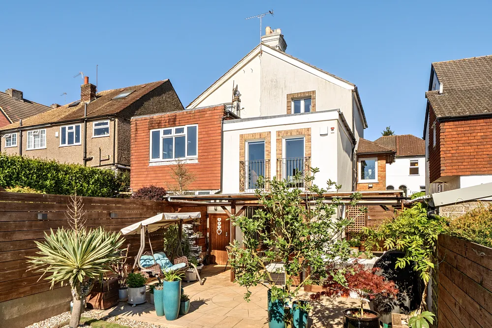 Oak Road, Caterham, CR3