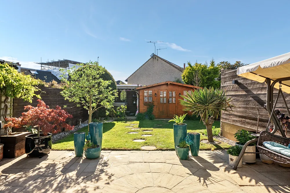 Oak Road, Caterham, CR3
