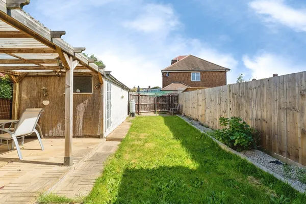 Dukes Avenue, Richmond, TW10