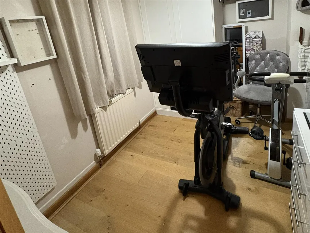 https://mr0.homeflow-assets.co.uk/files/photo/image/47112/9531/_x_/RfjKGLFqrUCn18coTMIdrQ.jpg