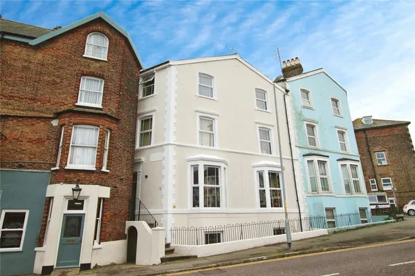 Ramsgate Road, Broadstairs, Kent, CT10