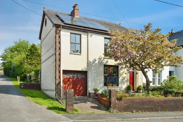 Llandeilo Road, Upper Brynamman, Amma...