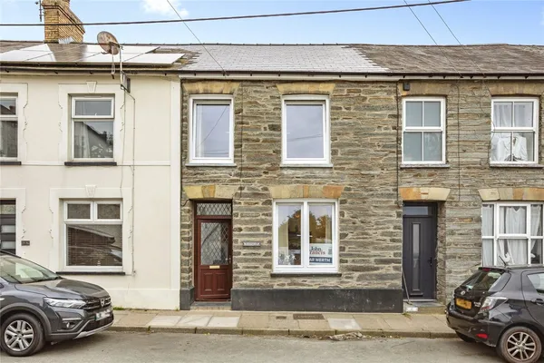 Lloyds Terrace, NEWCASTLE EMLYN, Dyfe...