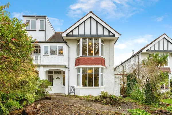 Glanbrydan Avenue, Uplands, Swansea, SA2