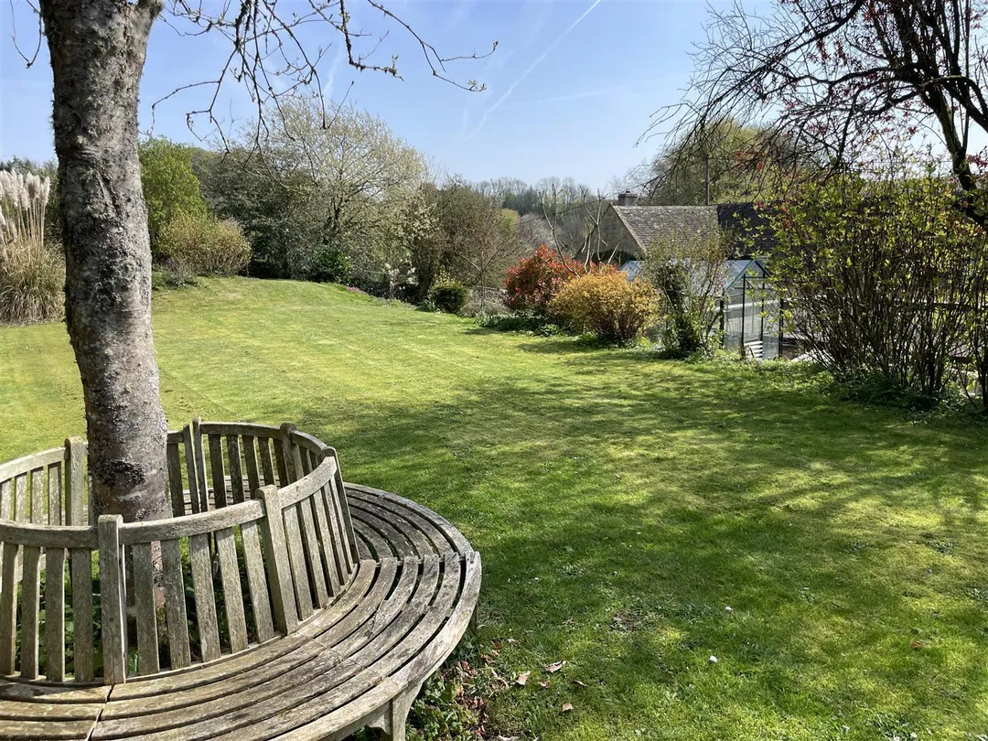 https://mr0.homeflow-assets.co.uk/files/photo/image/47119/7774/_x_/0p0ED-zT_U-4Yyqk7gh4-g.jpg