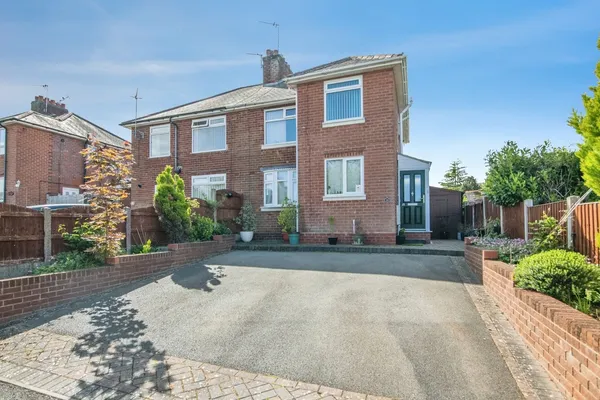 Albrighton Road, Halesowen, West Midl...