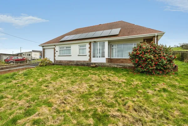 Dan Y Banc Road, Pontyates, Llanelli,...