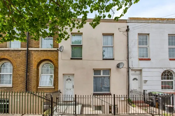 Edwin Street, GRAVESEND, Kent, DA12