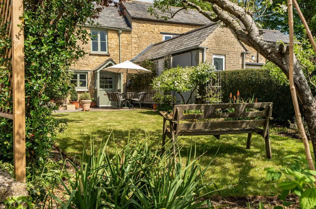 https://mr0.homeflow-assets.co.uk/files/photo/image/47125/4643/_x_/7cuHu9iwhUKaqISsTtY62Q.jpg