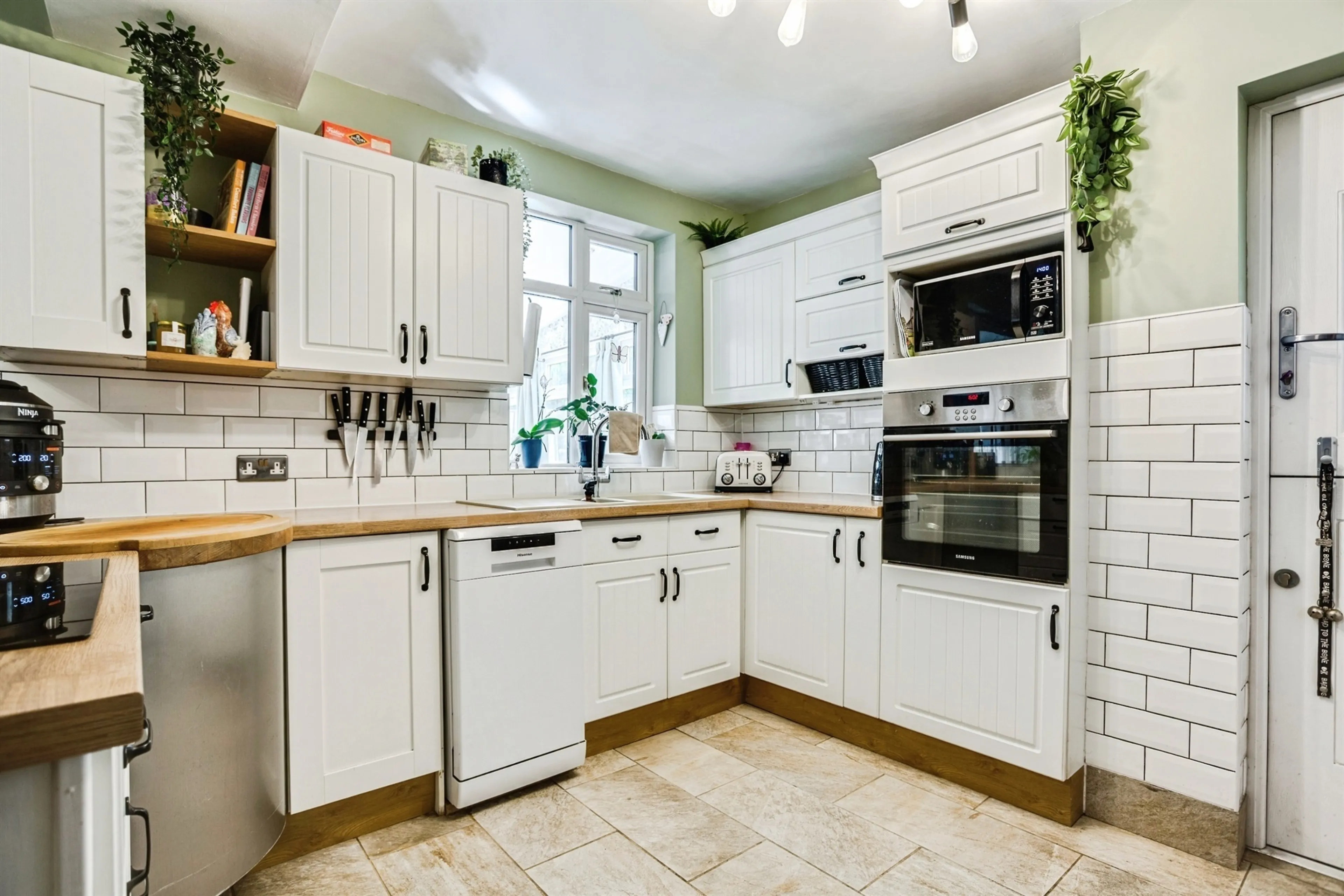Property at Eden Avenue, Wakefield