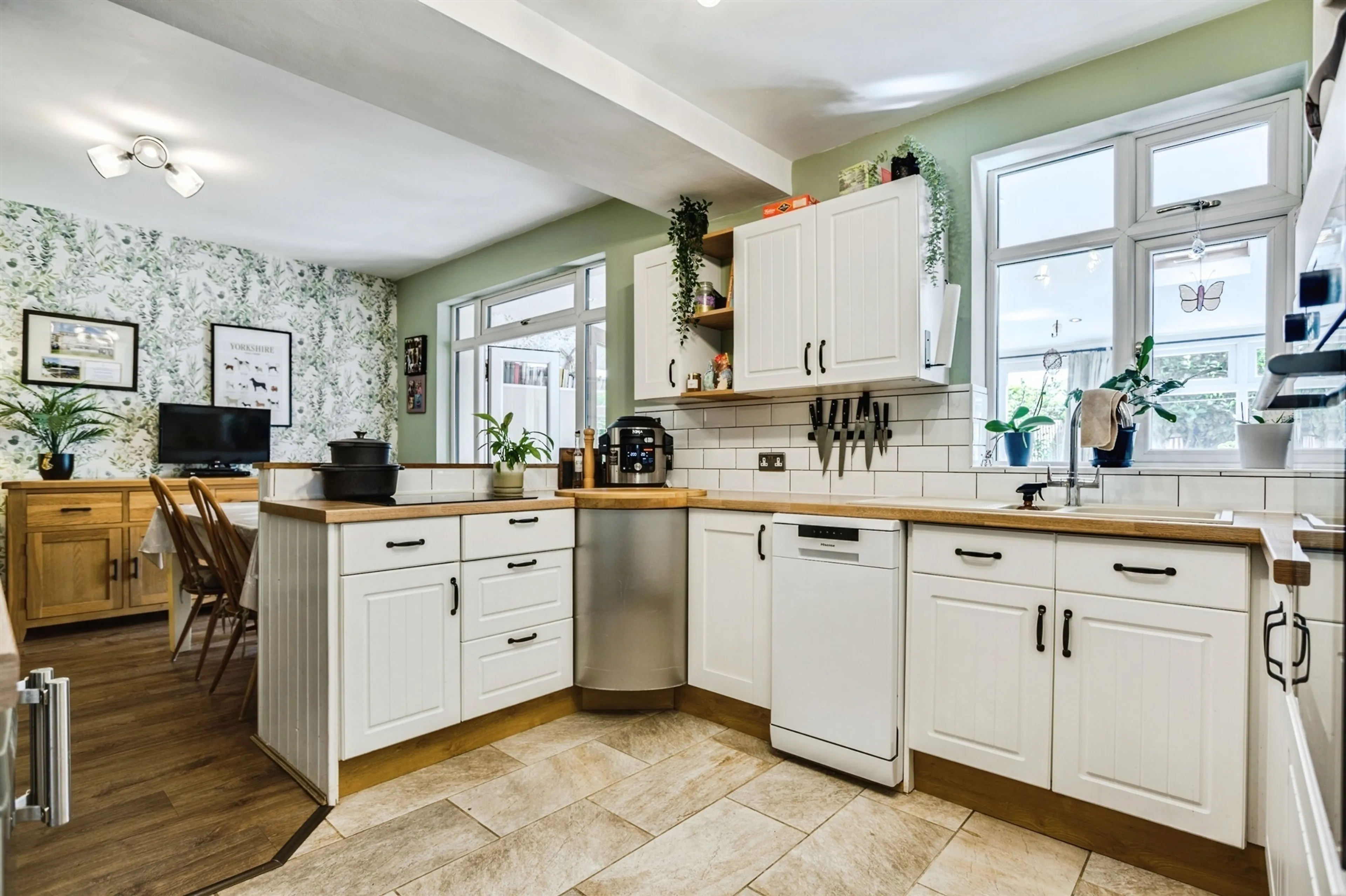 Property at Eden Avenue, Wakefield