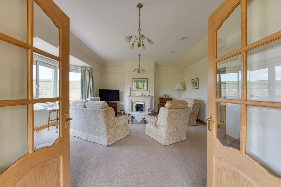 https://mr0.homeflow-assets.co.uk/files/photo/image/47126/4374/_x_/DSC_7938_HDR-62.jpg