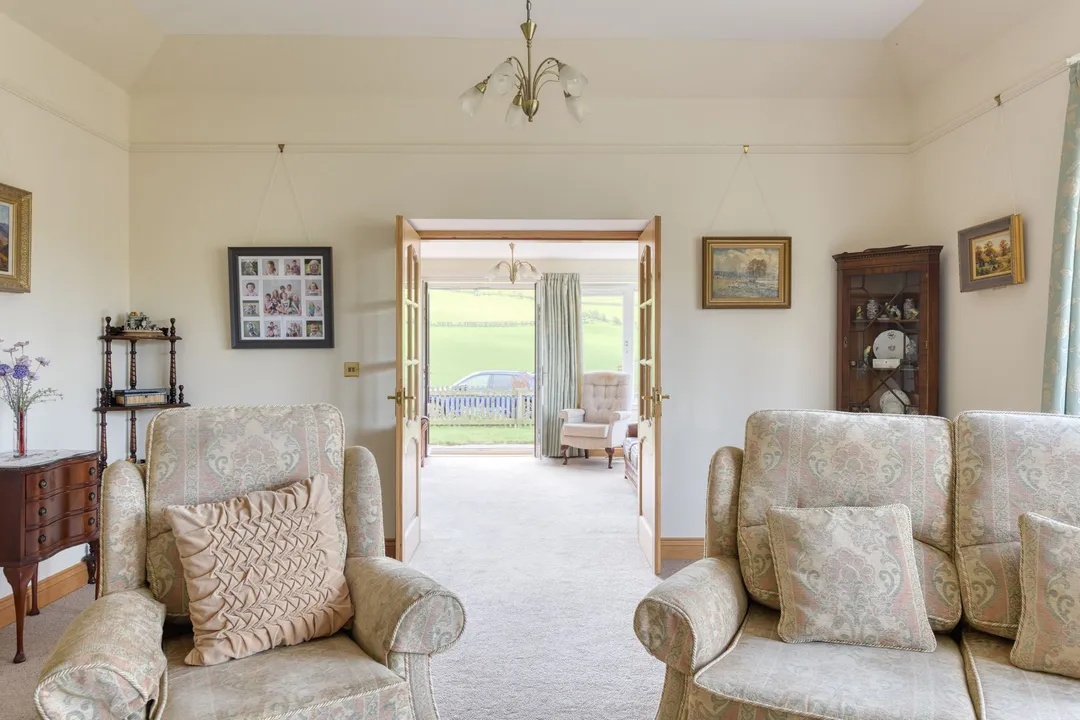https://mr0.homeflow-assets.co.uk/files/photo/image/47126/4376/_x_/DSC_7863_HDR-48.jpg