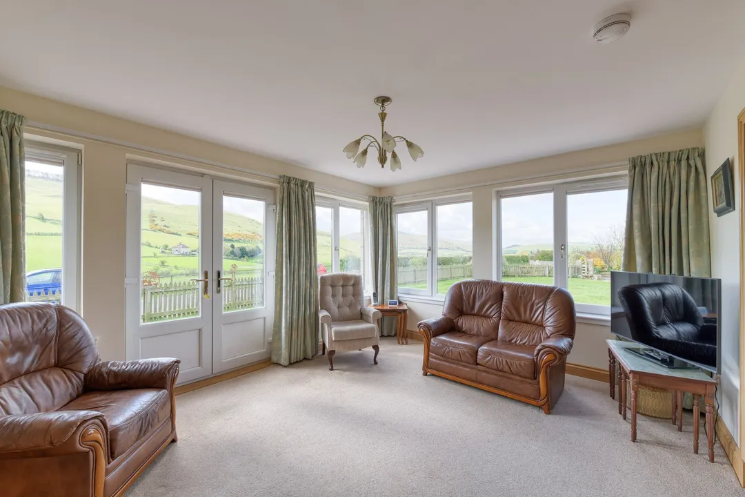 https://mr0.homeflow-assets.co.uk/files/photo/image/47126/4378/_x_/DSC_7878_HDR-50.jpg