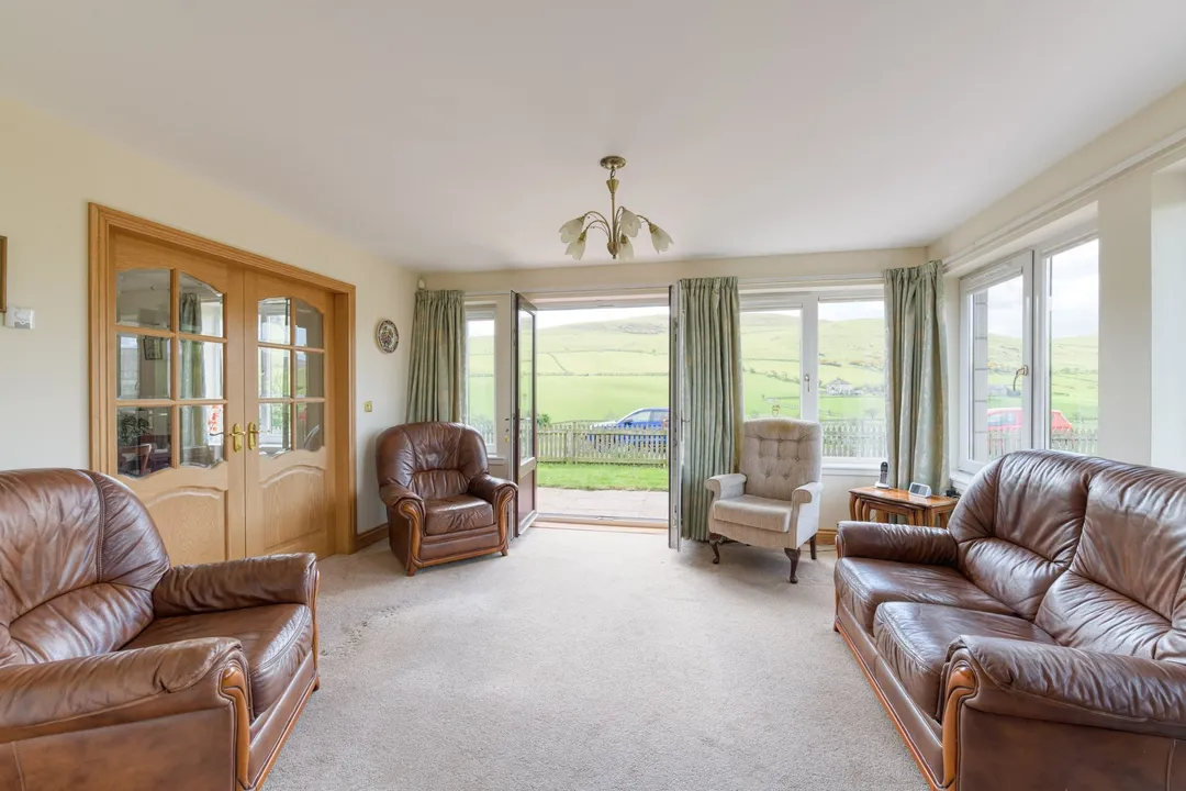 https://mr0.homeflow-assets.co.uk/files/photo/image/47126/4379/_x_/DSC_7873_HDR-49.jpg