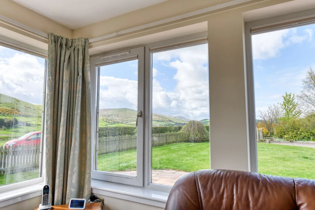 https://mr0.homeflow-assets.co.uk/files/photo/image/47126/4380/_x_/DSC_7933_HDR-61.jpg