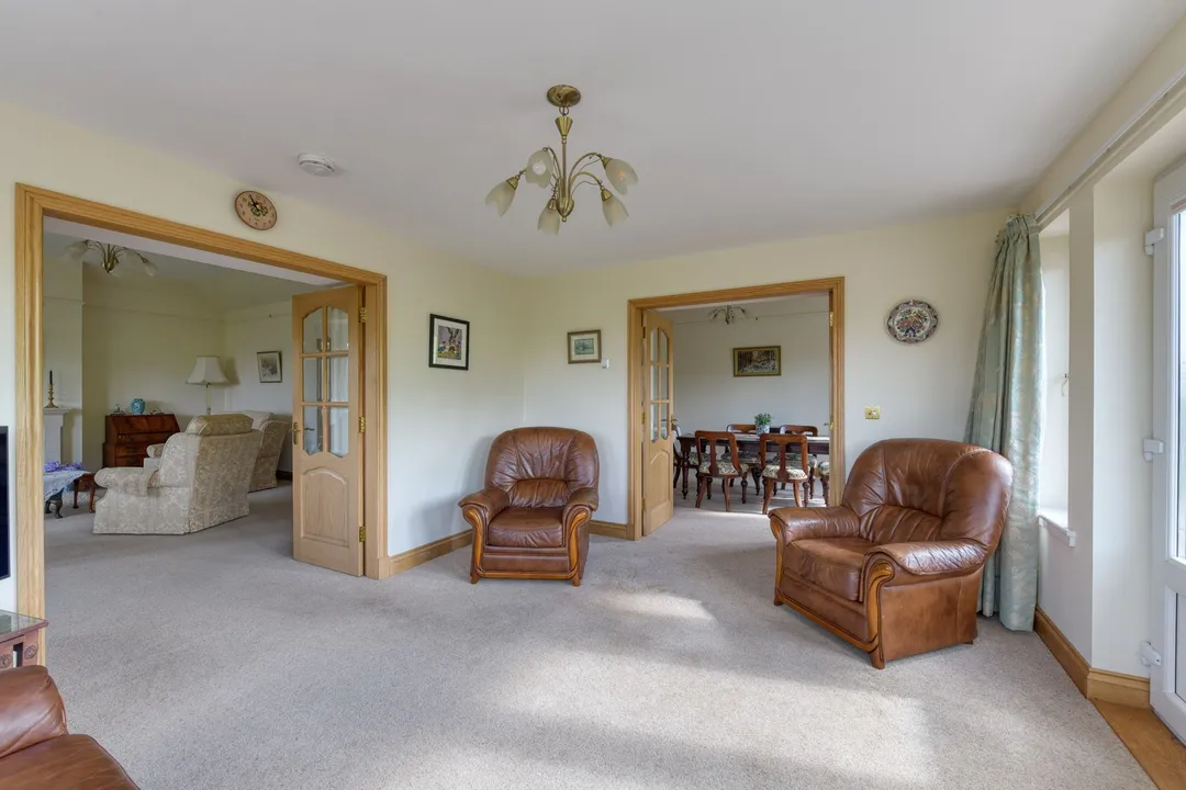https://mr0.homeflow-assets.co.uk/files/photo/image/47126/4381/_x_/DSC_7893_HDR-53.jpg