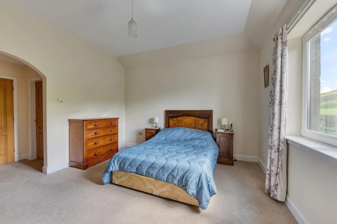 https://mr0.homeflow-assets.co.uk/files/photo/image/47126/4388/_x_/DSC_8128_HDR-119.jpg