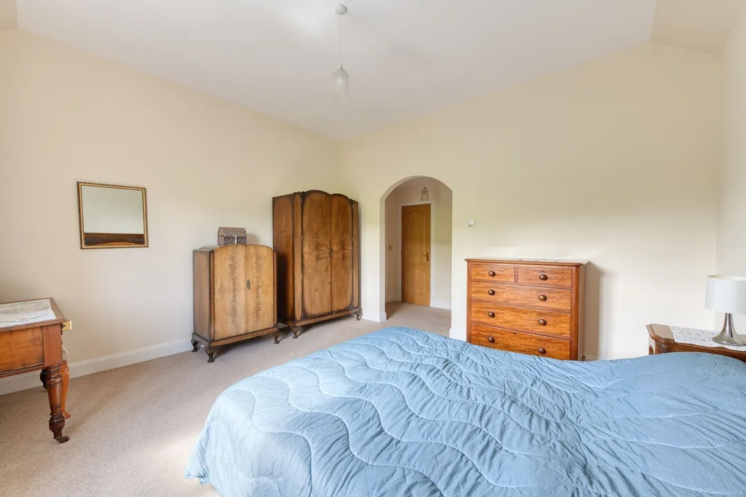 https://mr0.homeflow-assets.co.uk/files/photo/image/47126/4389/_x_/DSC_8133_HDR-120.jpg